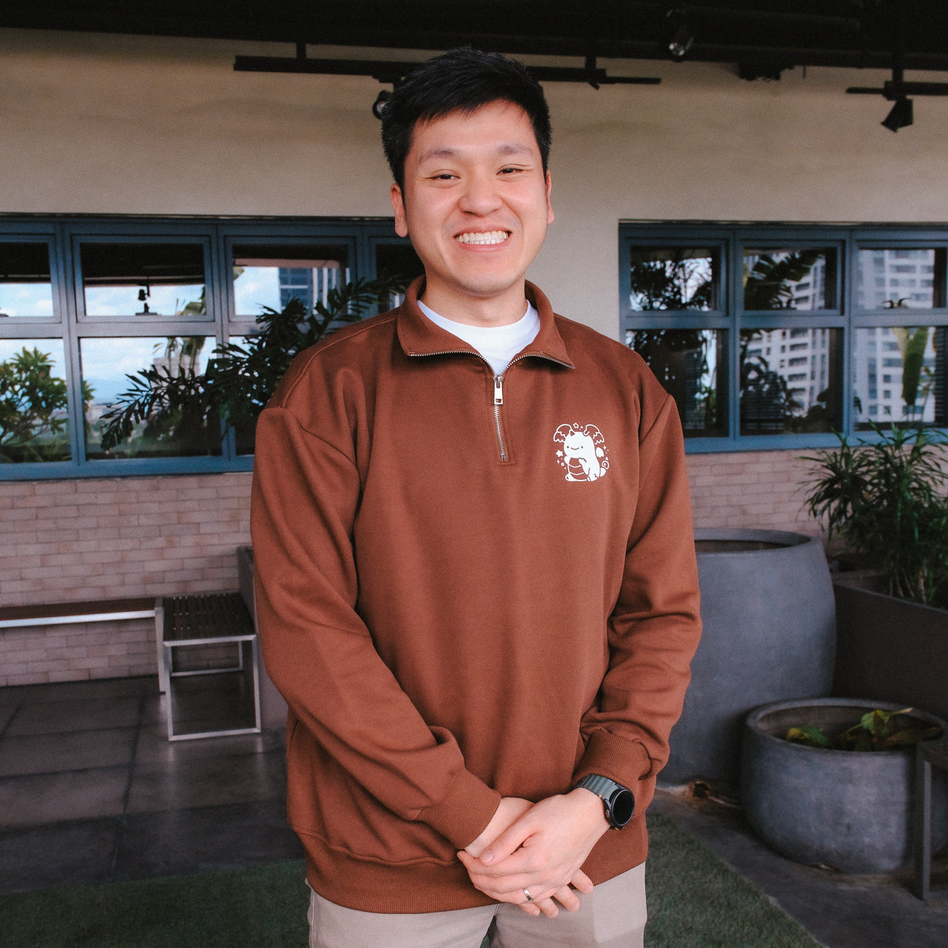 [PRE-ORDER] Mega Dragonite Quarter-zip Sweatshirt