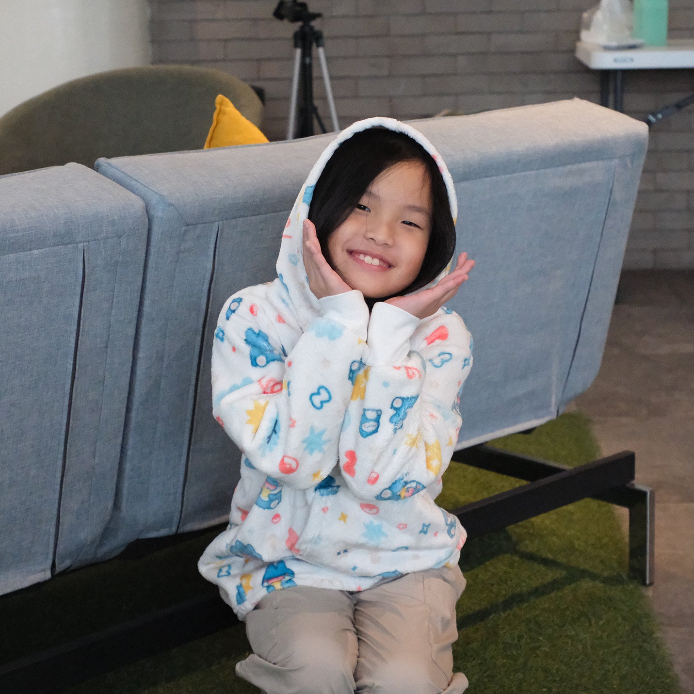 Munchlax Blanket Hoodie (Kids)